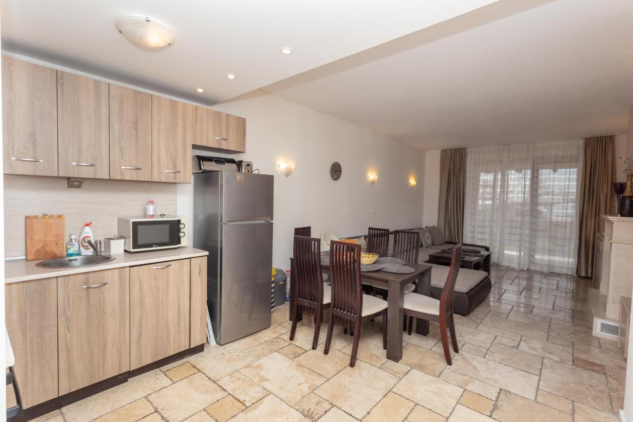 Luxury Family Apartment Kaliakria Топола Екстериор снимка
